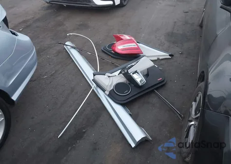 2013 Mercedes-Benz C 250 Sport из США, поврежденный, VIN WDDGF4HB0DA864630